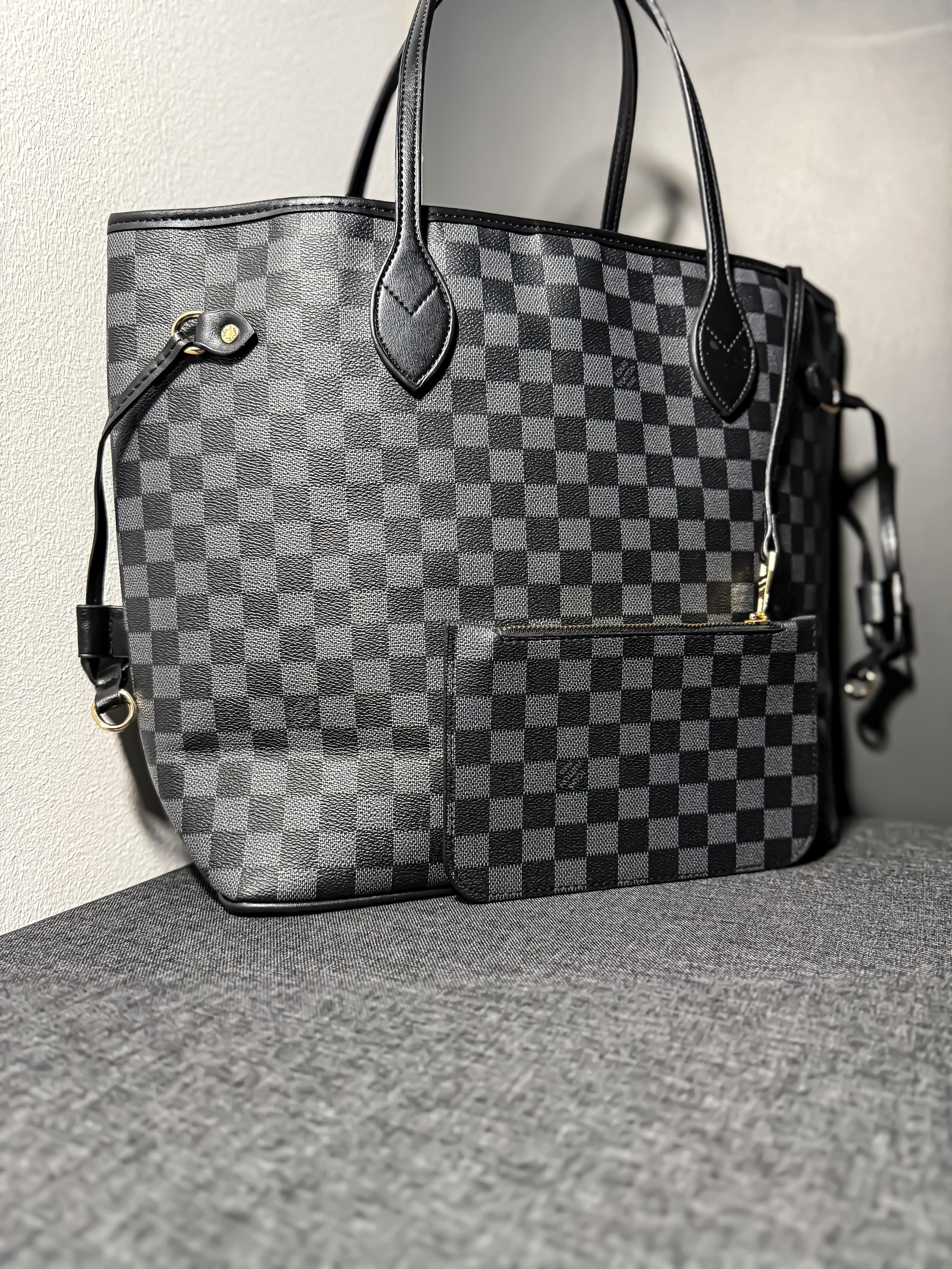 LV