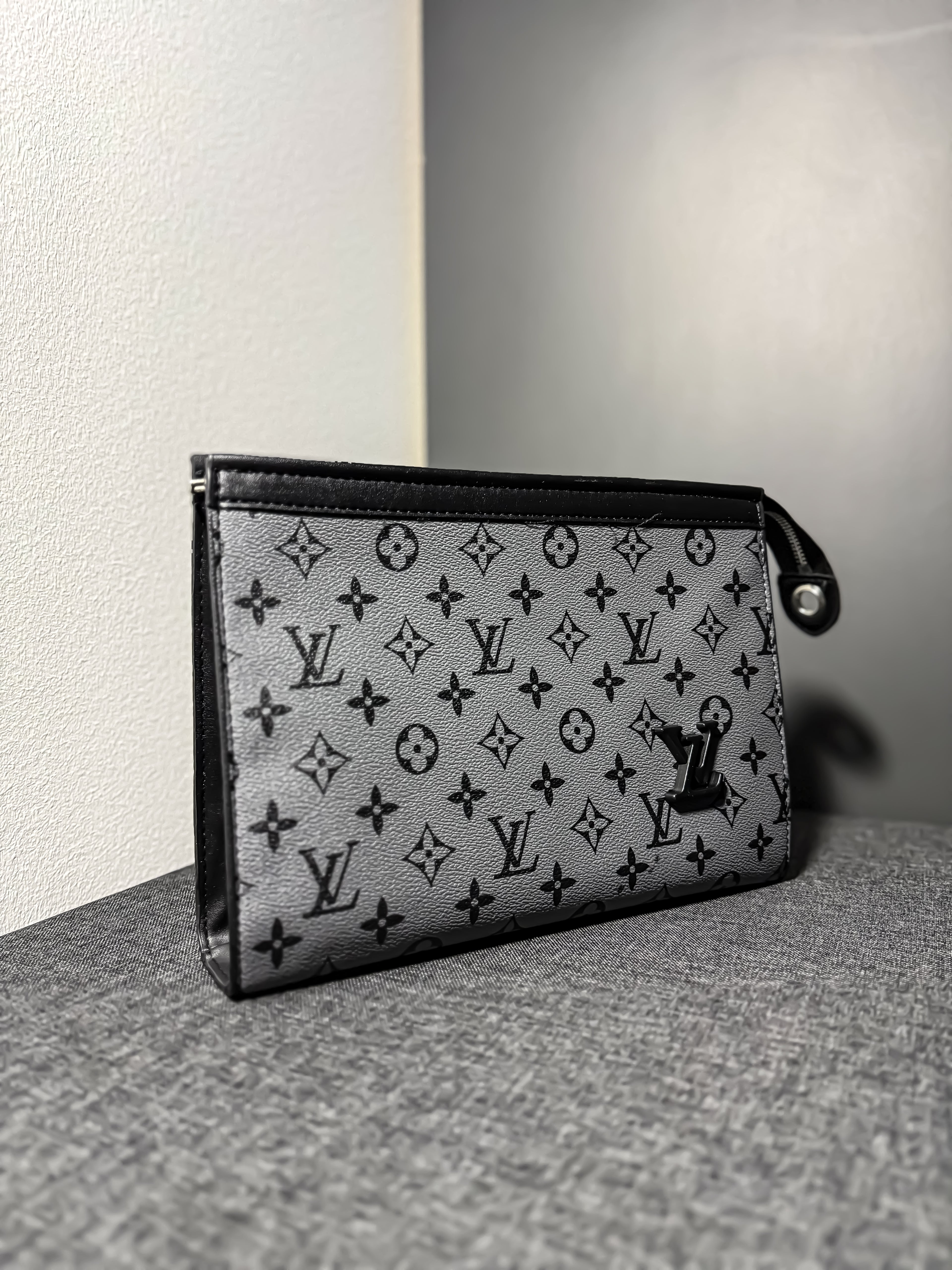 LV